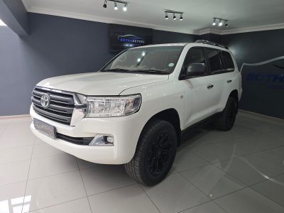 2017 Toyota Land Cruiser 200 4.5D-4D V8 GX